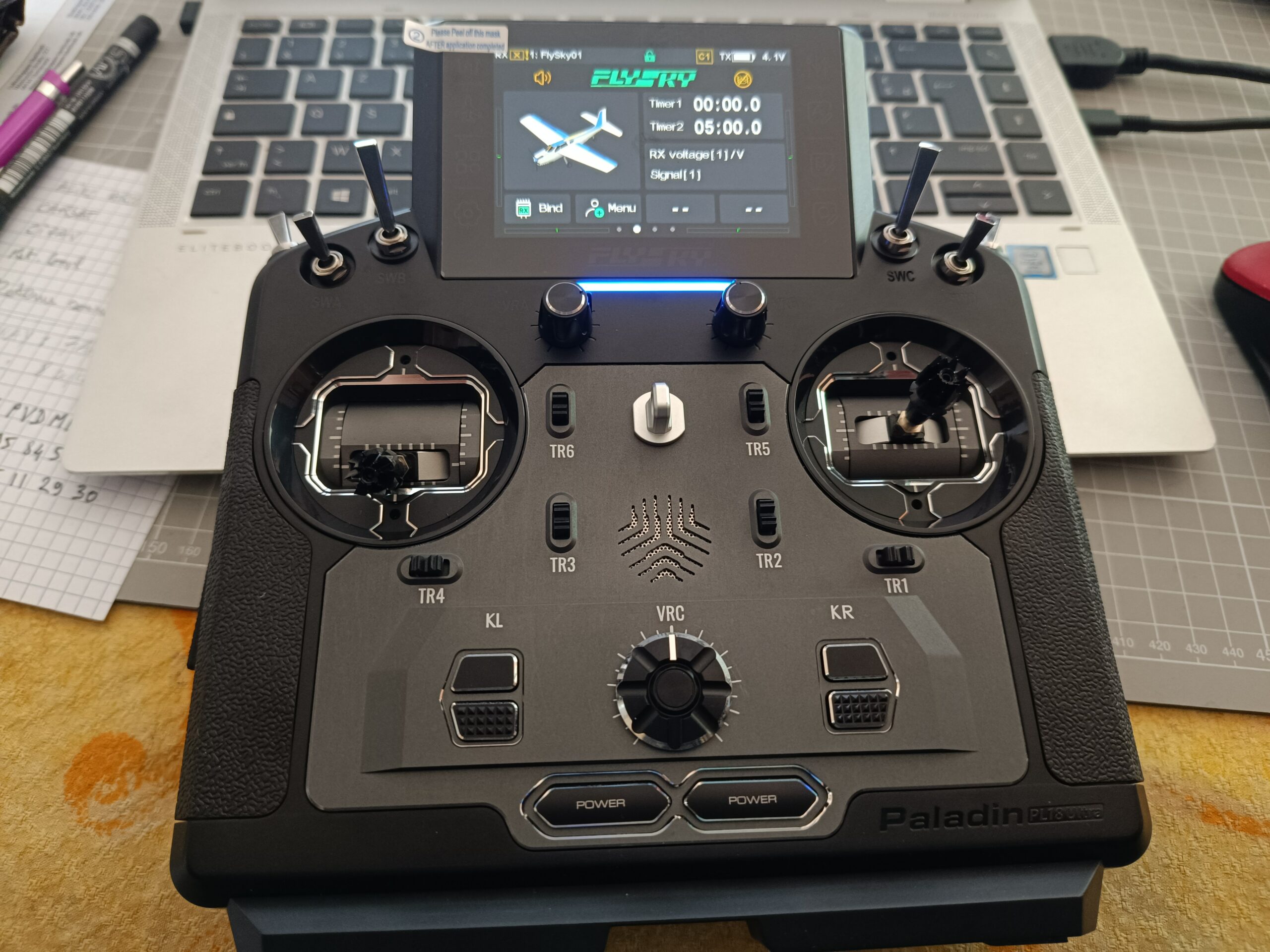 Re-parlons FLYSKY et de la radio de luxe PALADIN PL18 ULTRA